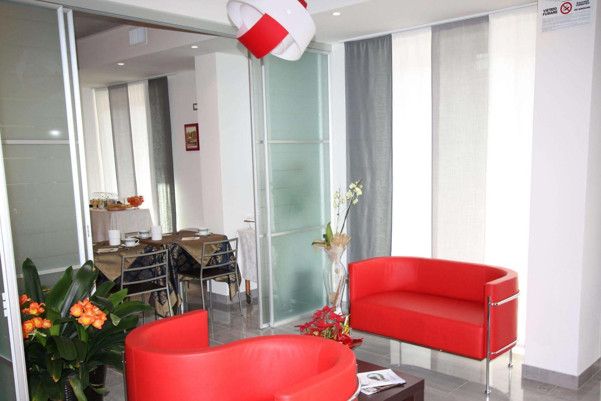 Hotel Garni Corallo Торболе Экстерьер фото