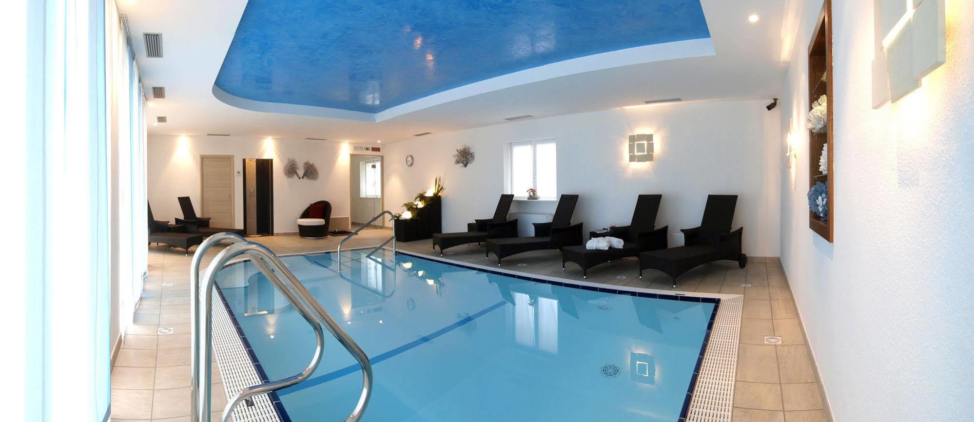 Hotel Garni Corallo Торболе Экстерьер фото